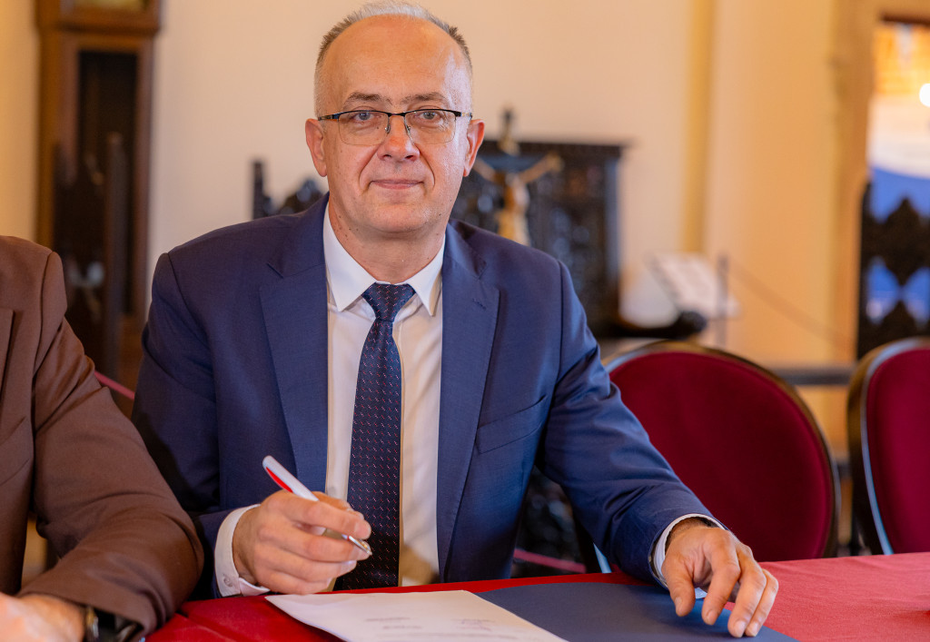Podpisanie umów w Zamku Królewskim w Sandomierzu