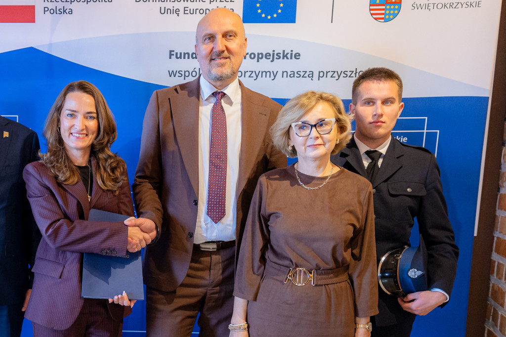 Podpisanie umów w Zamku Królewskim w Sandomierzu