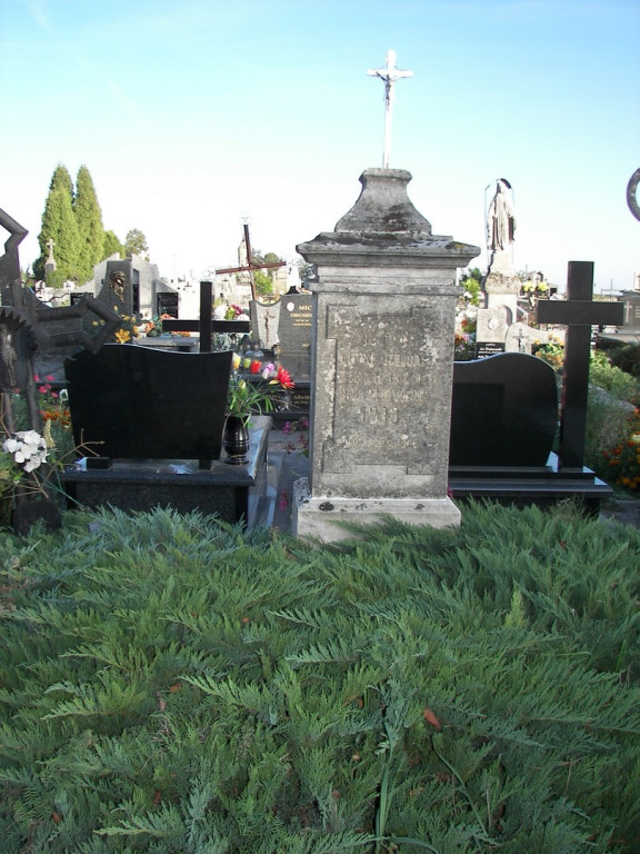 Cmentarz parafialny w Goźlicach