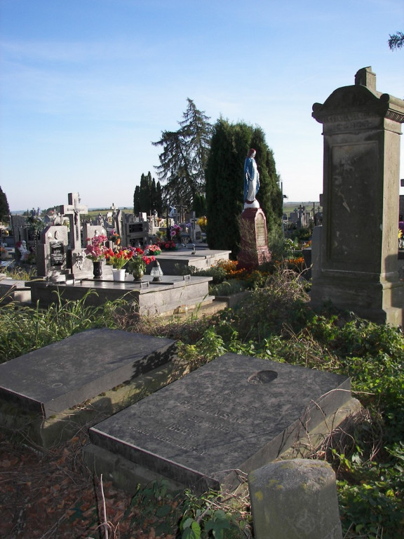 Cmentarz parafialny w Goźlicach