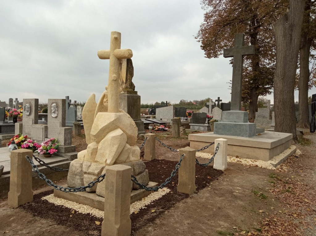 Cmentarz parafialny w Goźlicach