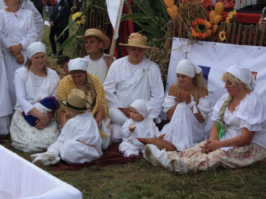 Minister spraw zagranicznych na sandomierskich dożynkach. [Zdjęcia]