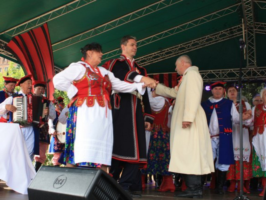 Minister spraw zagranicznych na sandomierskich dożynkach. [Zdjęcia]