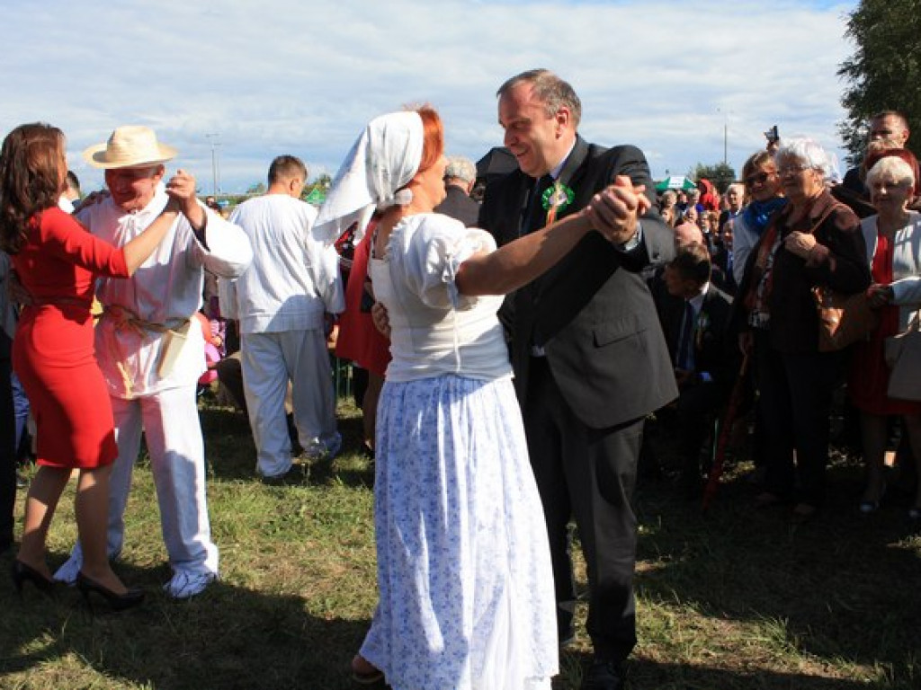 Minister spraw zagranicznych na sandomierskich dożynkach. [Zdjęcia]
