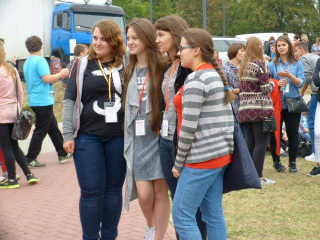 Kilka tysięcy osób na Dniach Młodych w Staszowie [ZDJĘCIA]