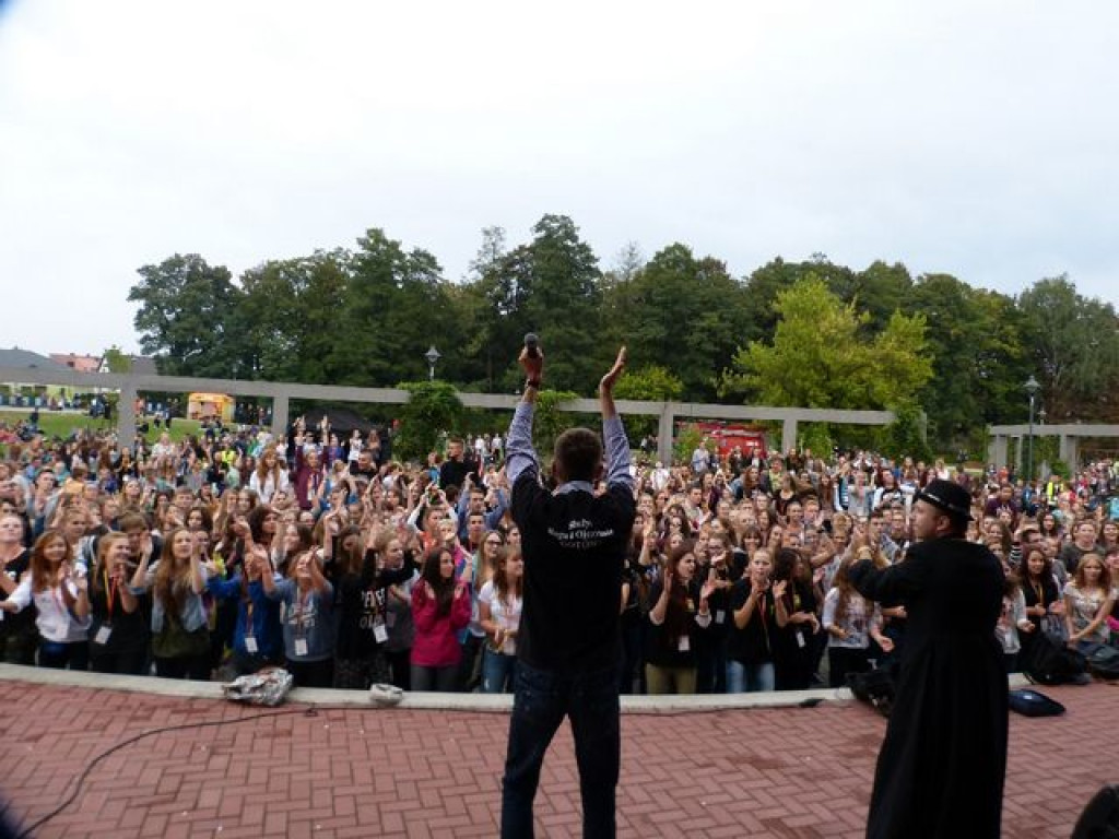 Kilka tysięcy osób na Dniach Młodych w Staszowie [ZDJĘCIA]