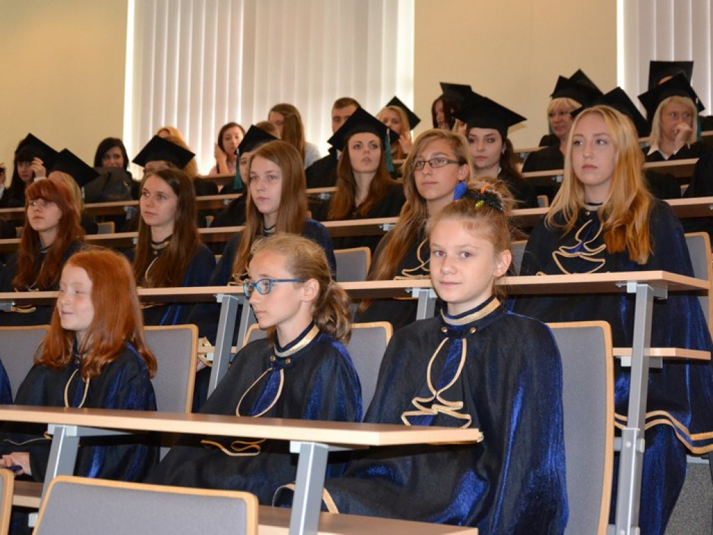 Ponad 400 nowych studentów na tarnobrzeskiej PWSZ. [ZDJĘCIA]