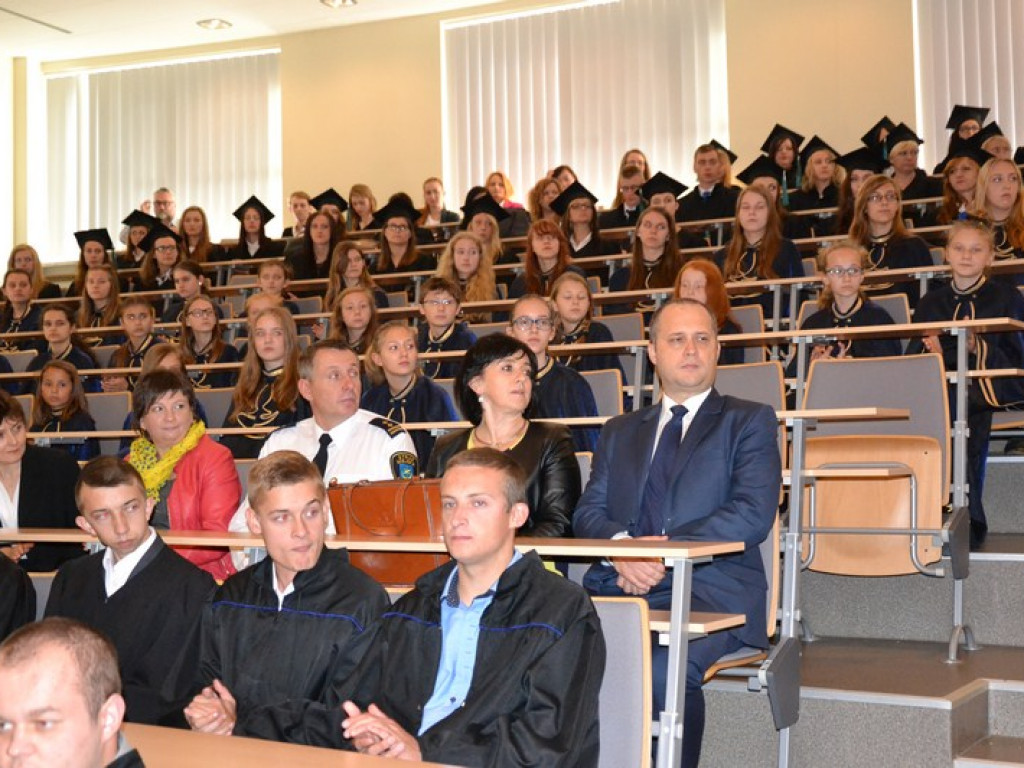 Ponad 400 nowych studentów na tarnobrzeskiej PWSZ. [ZDJĘCIA]