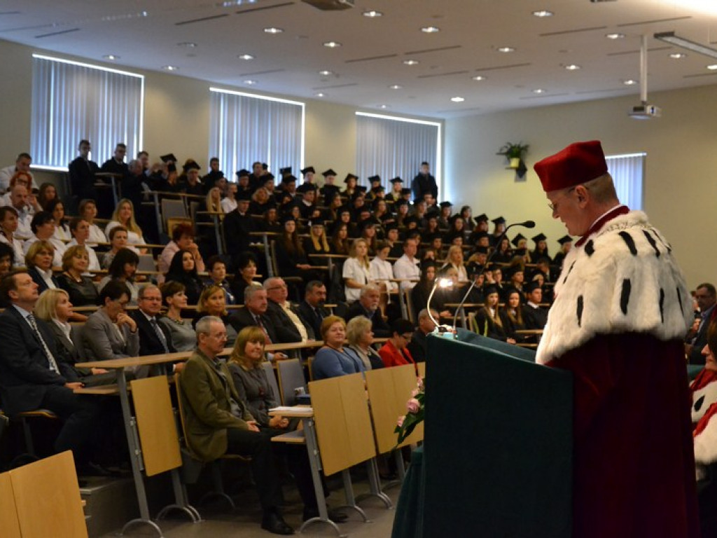 Ponad 400 nowych studentów na tarnobrzeskiej PWSZ. [ZDJĘCIA]