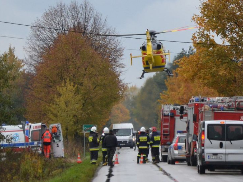 Tragiczny wypadek w Grębowie. Nie żyje jedna osoba [ZDJĘCIA] [WIDEO]