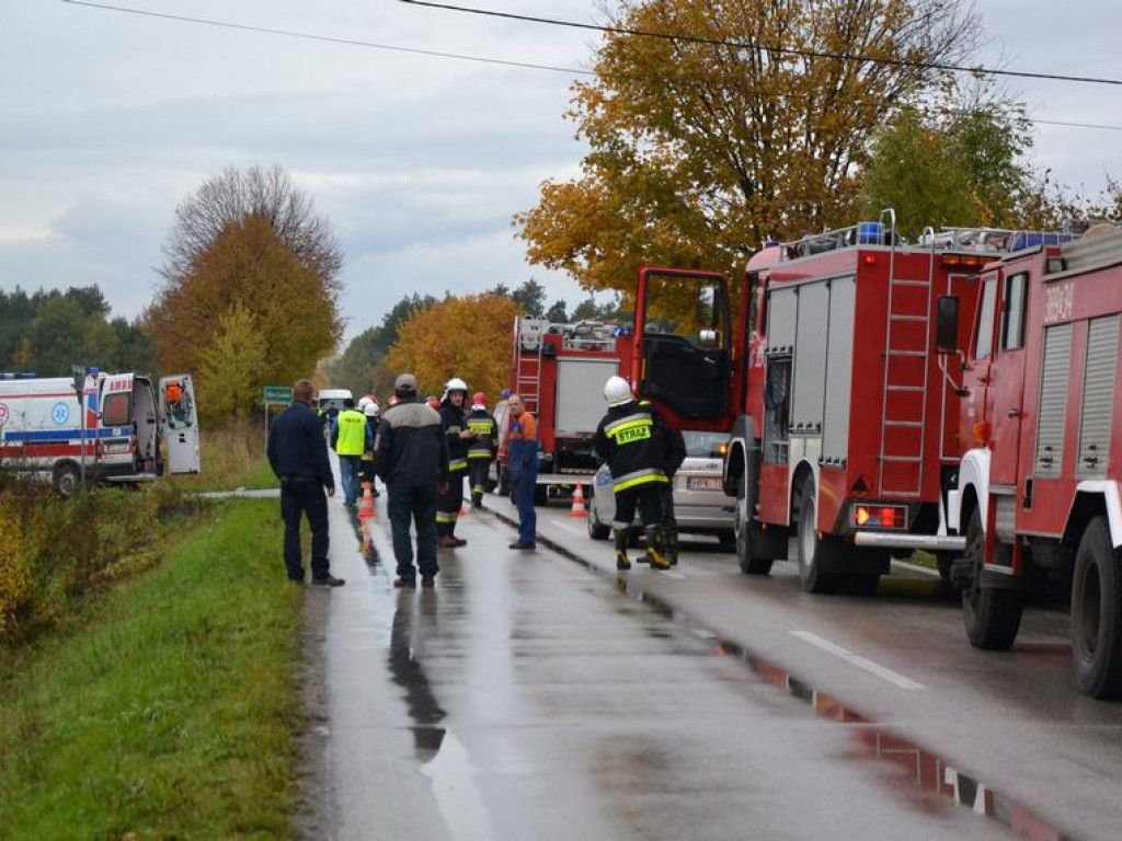 Tragiczny wypadek w Grębowie. Nie żyje jedna osoba [ZDJĘCIA] [WIDEO]