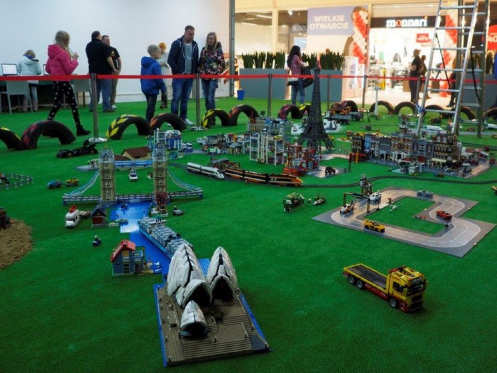 Tłumy w galerii VIVO! Imprezy z okazji jej otwarcia będą trwać do 8 listopada. [Zdjęcia!]