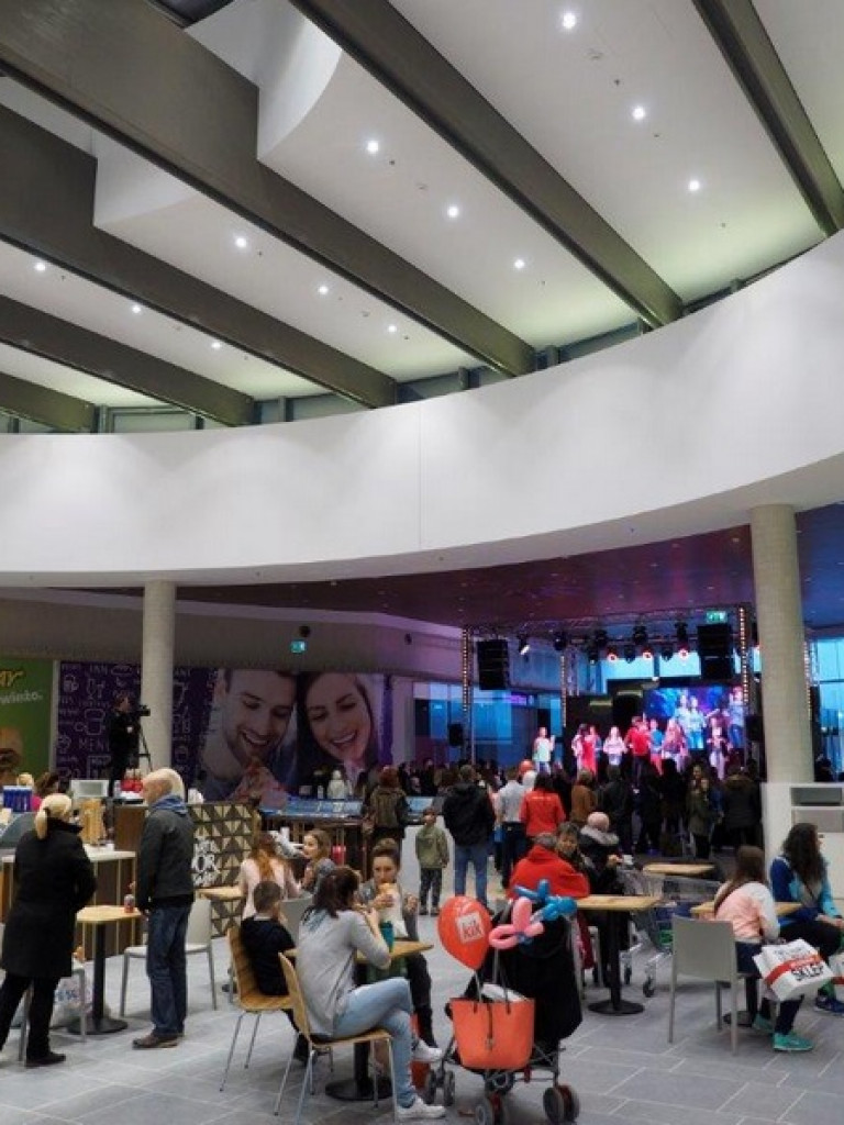 Tłumy w galerii VIVO! Imprezy z okazji jej otwarcia będą trwać do 8 listopada. [Zdjęcia!]