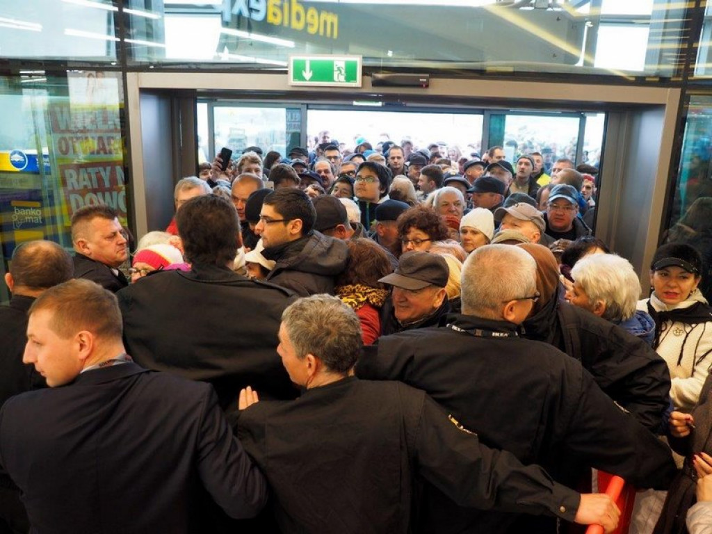 Tłumy w galerii VIVO! Imprezy z okazji jej otwarcia będą trwać do 8 listopada. [Zdjęcia!]