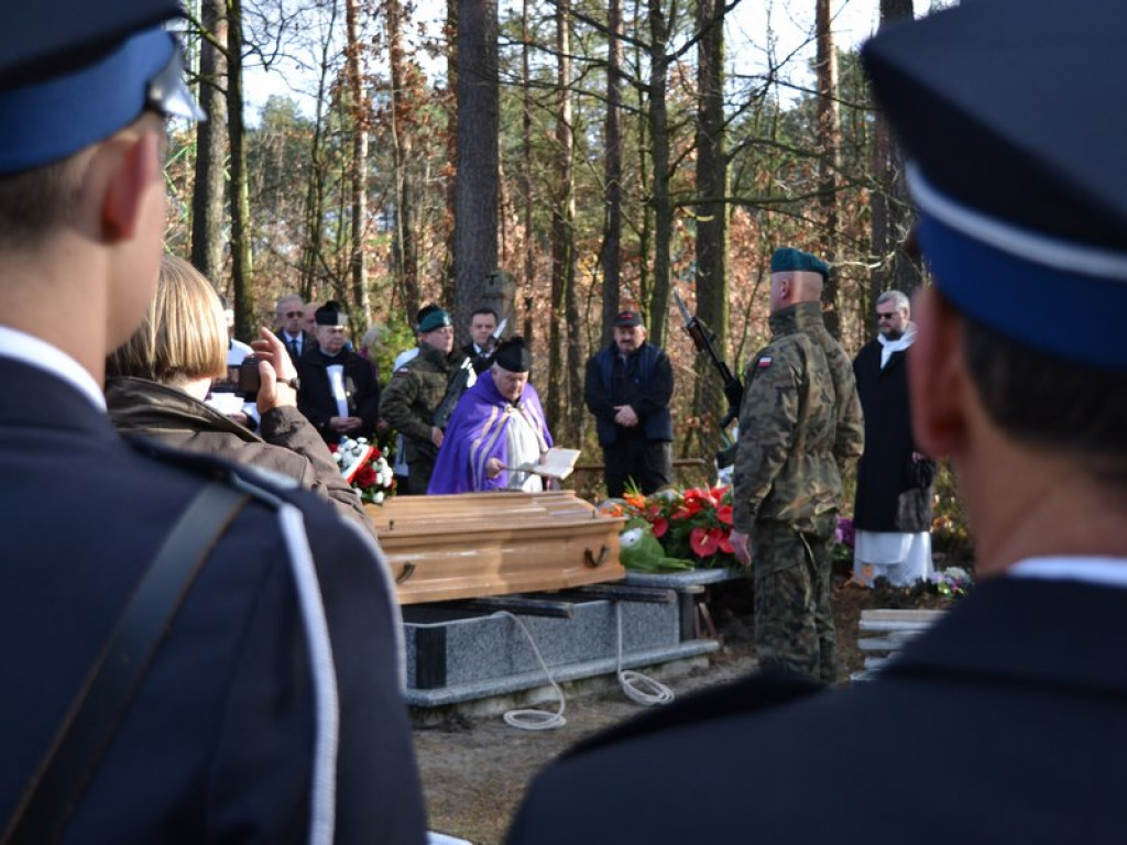 Pogrzeb bohatera. W Nowej Dębie pochowano ppłk Kazimierza Bogacza ps. 