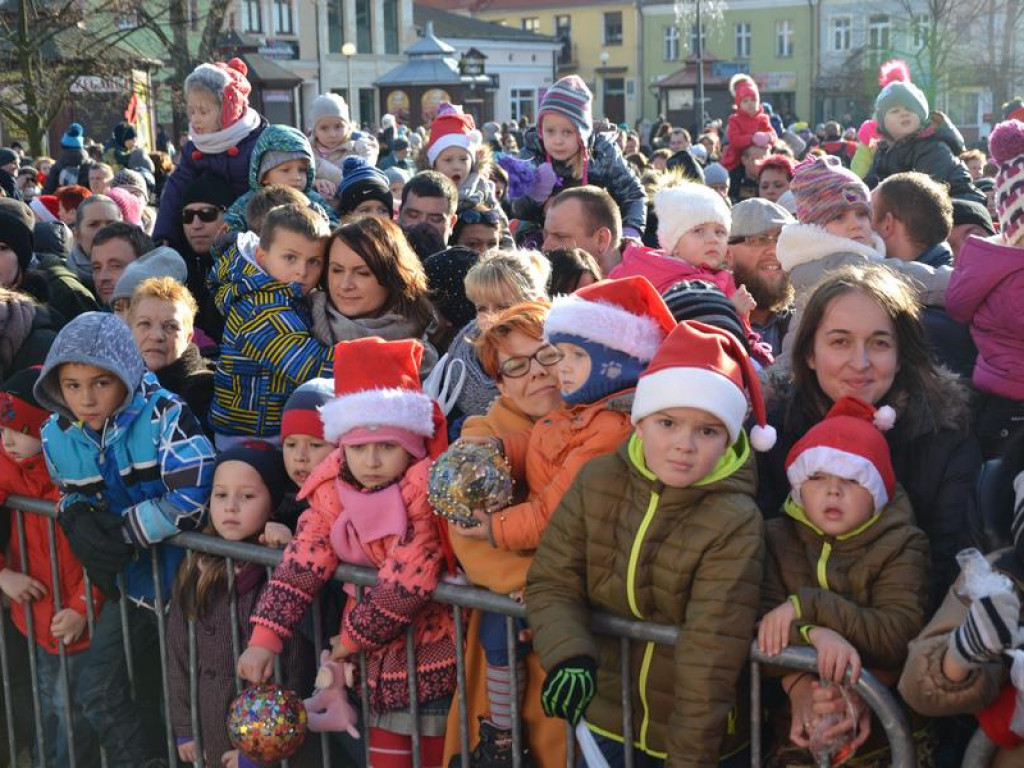 Prawie 400 Świętych Mikołajów przejechało ulicami Tarnobrzega [ZDJĘCIA!]