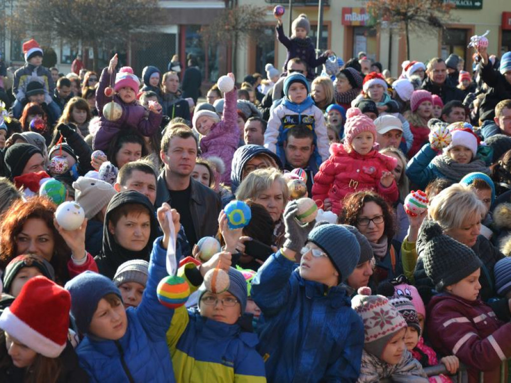 Prawie 400 Świętych Mikołajów przejechało ulicami Tarnobrzega [ZDJĘCIA!]