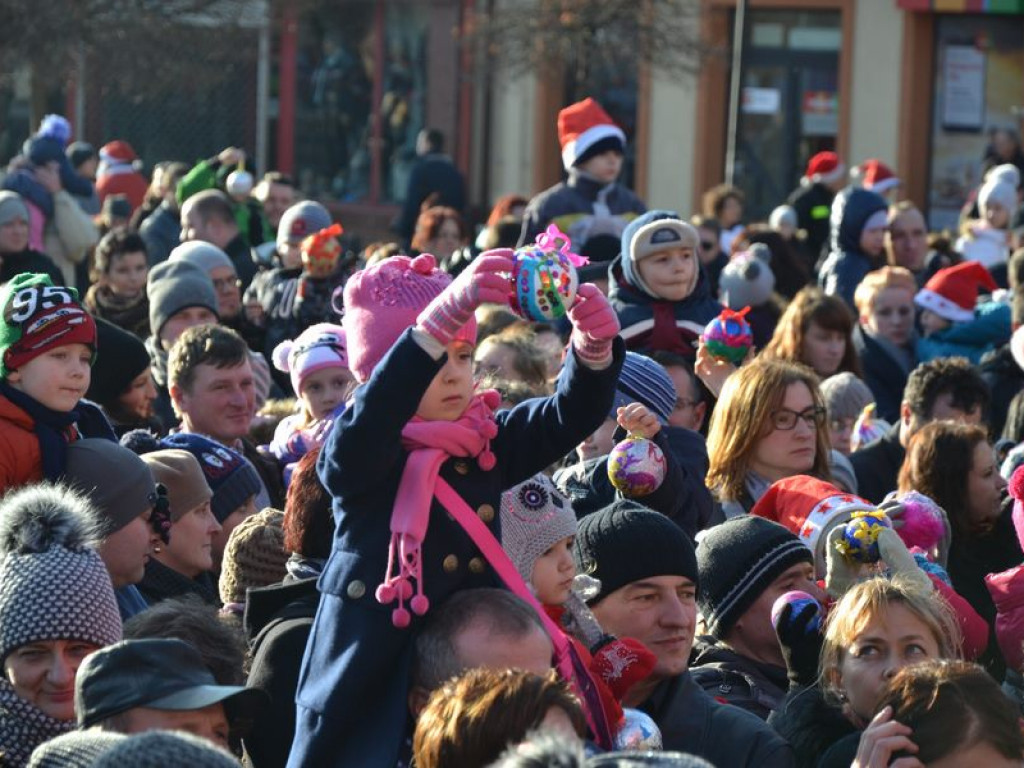 Prawie 400 Świętych Mikołajów przejechało ulicami Tarnobrzega [ZDJĘCIA!]