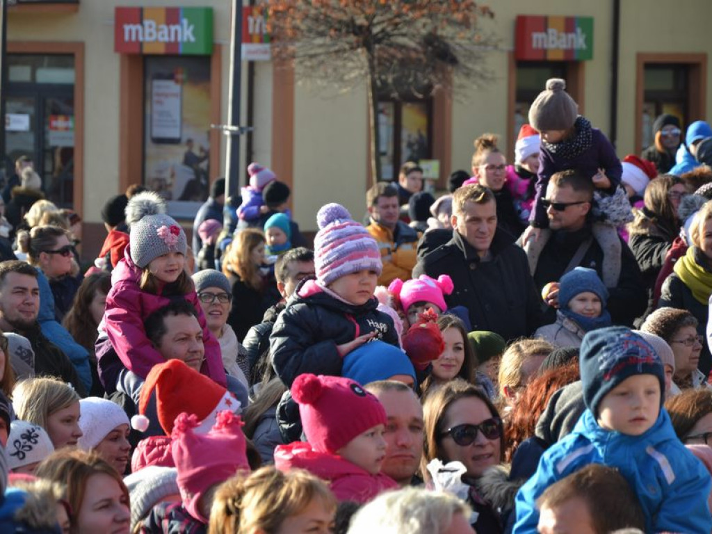 Prawie 400 Świętych Mikołajów przejechało ulicami Tarnobrzega [ZDJĘCIA!]