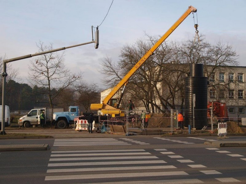 Wielka dziura w centrum miasta [Zdjęcia]