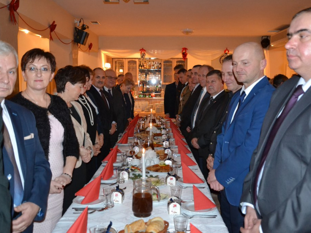 Spotkanie opłatkowe w starostwie powiatowym w Tarnobrzegu [Zdjęcia]