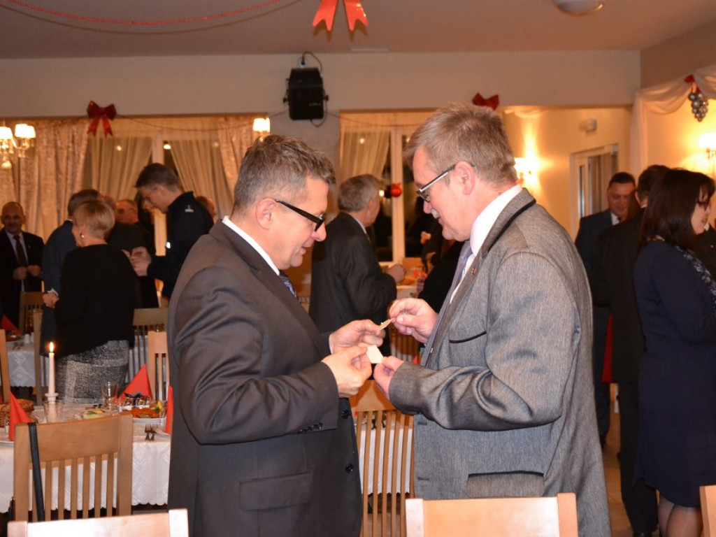 Spotkanie opłatkowe w starostwie powiatowym w Tarnobrzegu [Zdjęcia]