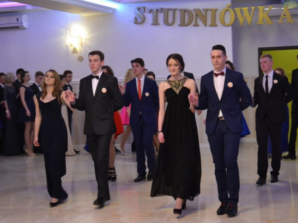 Studniówka w 