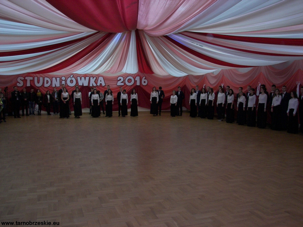 Studniówka uczniów Zespołu Szkół im. Oddziału Partyzanckiego AK 