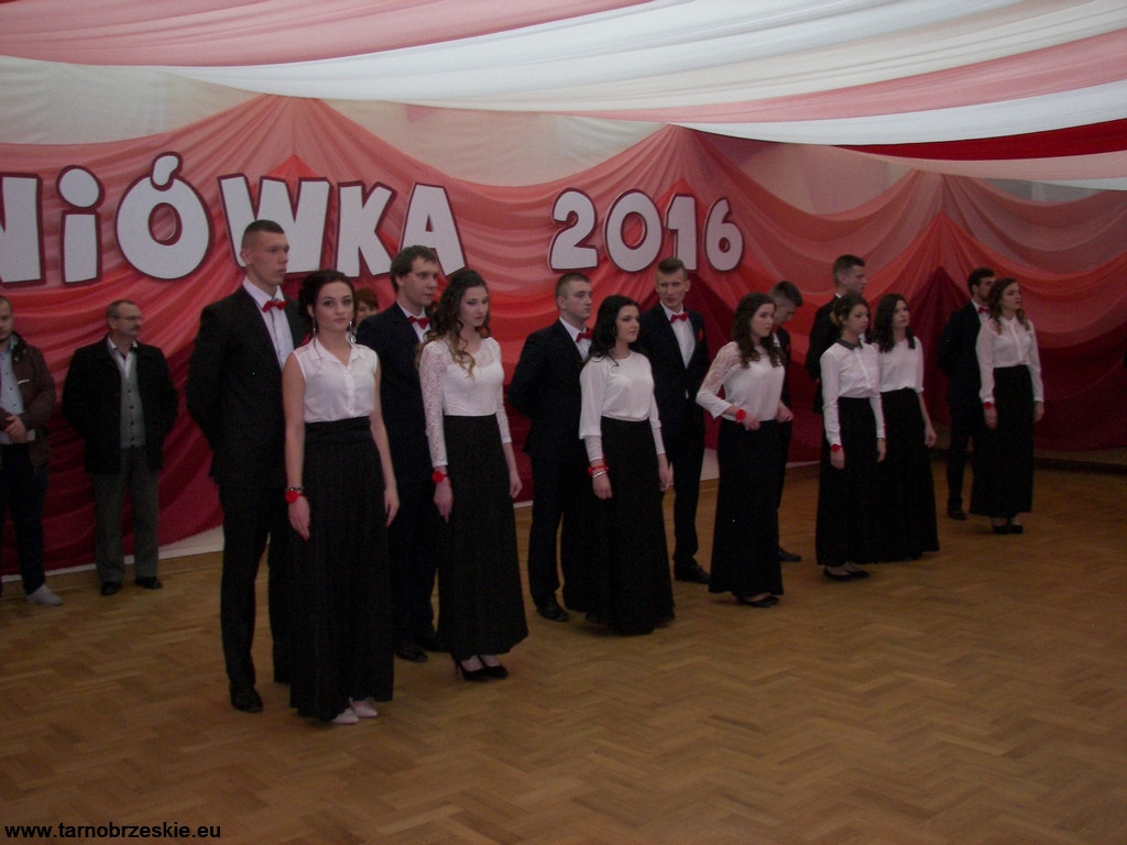 Studniówka uczniów Zespołu Szkół im. Oddziału Partyzanckiego AK 