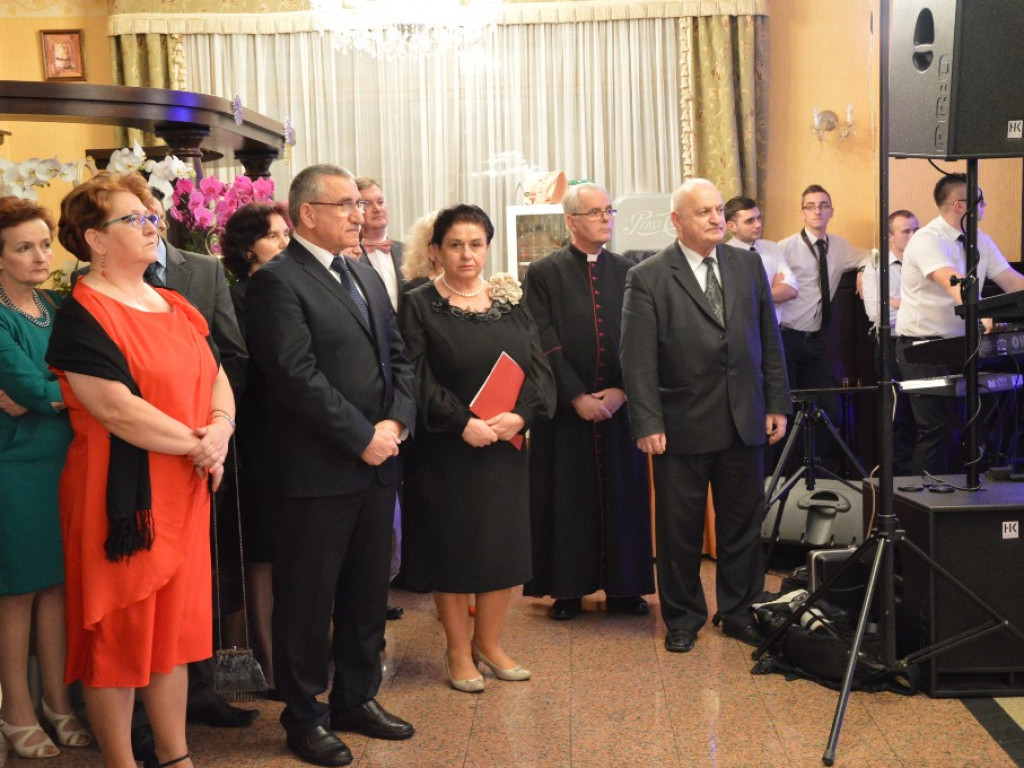 Tak na studniówkowym balu bawili się uczniowie LO w Bogorii [ZDJĘCIA]