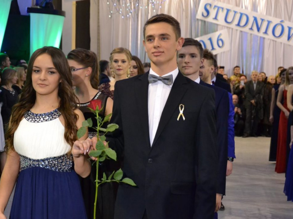 Studniówka Liceum Ogólnokształcącego im. M. Kopernika w Tarnobrzegu [ZDJĘCIA]