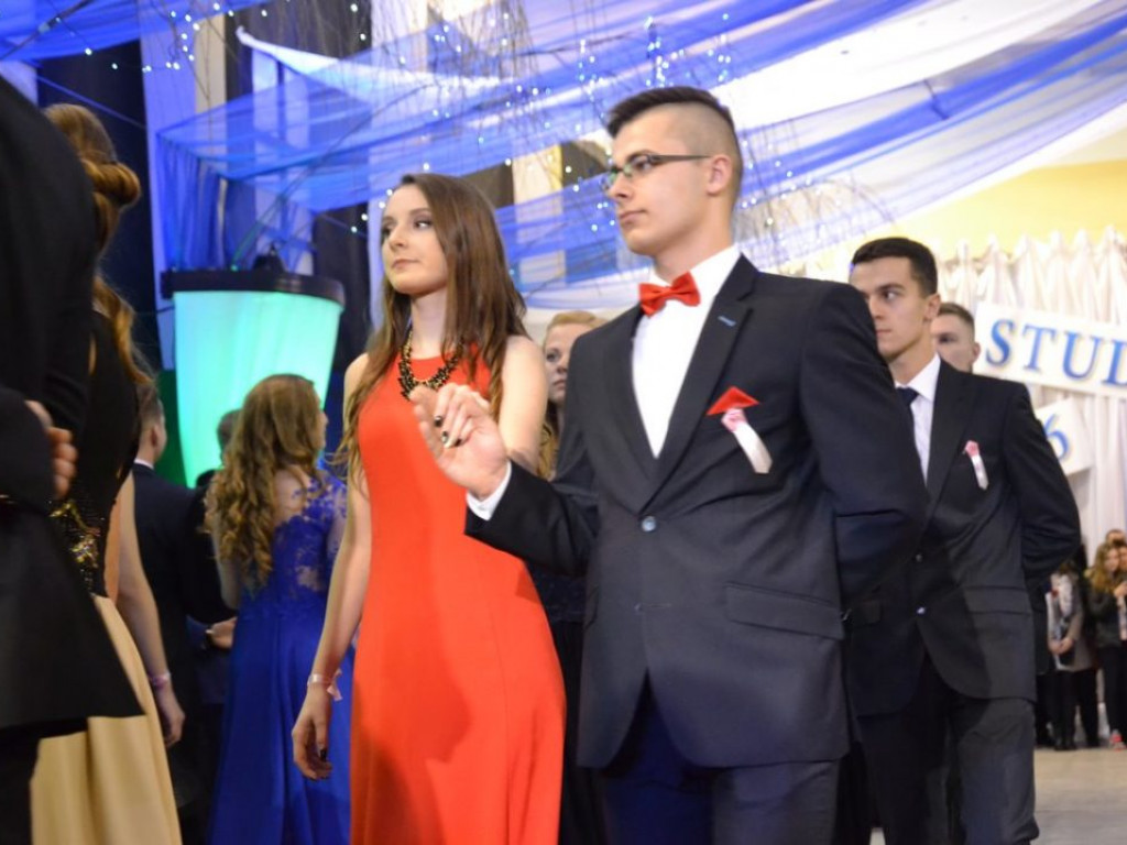 Studniówka Liceum Ogólnokształcącego im. M. Kopernika w Tarnobrzegu [ZDJĘCIA]