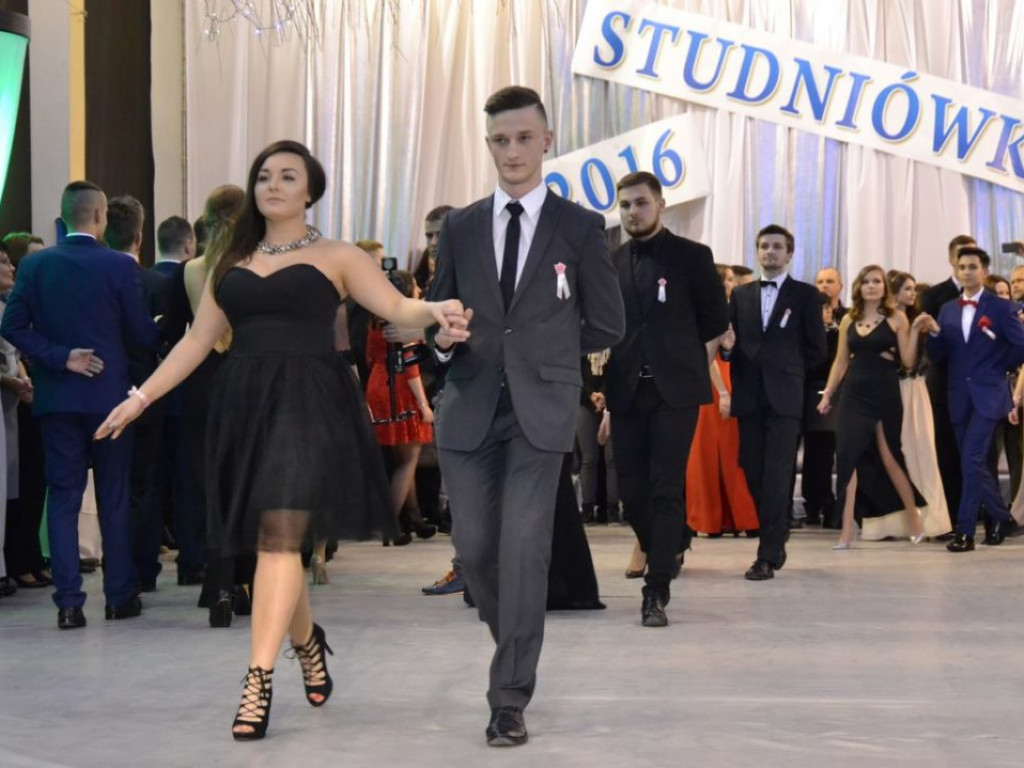 Studniówka Liceum Ogólnokształcącego im. M. Kopernika w Tarnobrzegu [ZDJĘCIA]