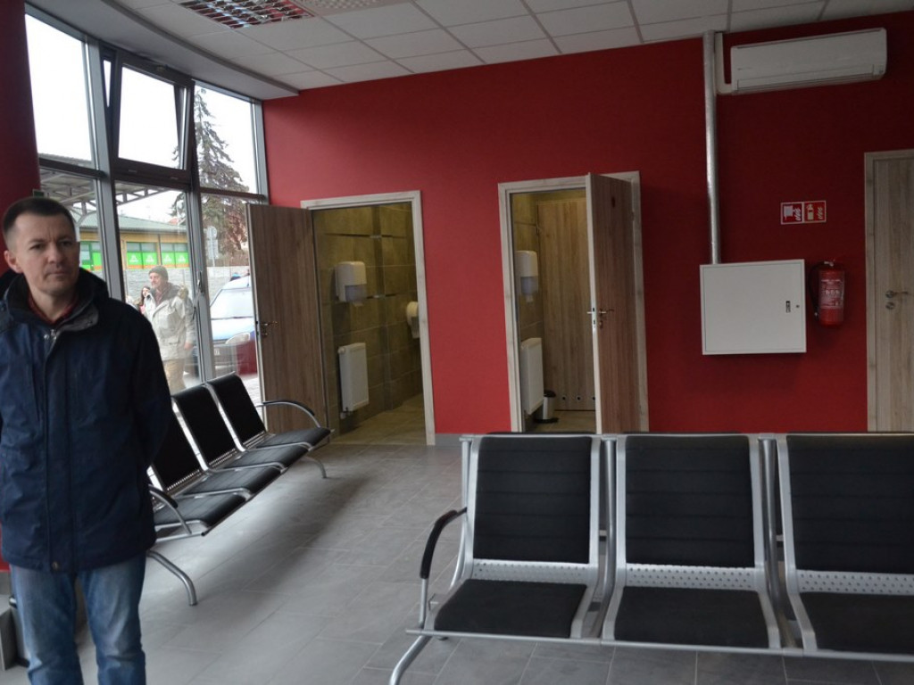 Nowy dworzec otwarty! Tłumy pod Media Expert! [Zdjęcia]