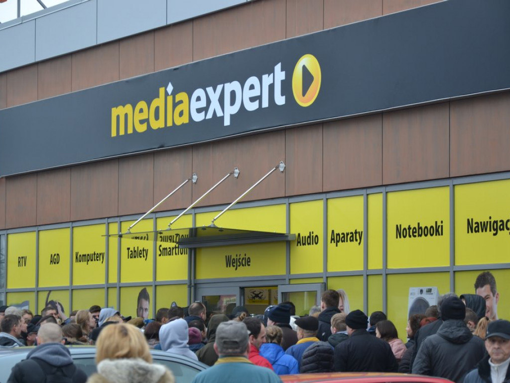 Nowy dworzec otwarty! Tłumy pod Media Expert! [Zdjęcia]
