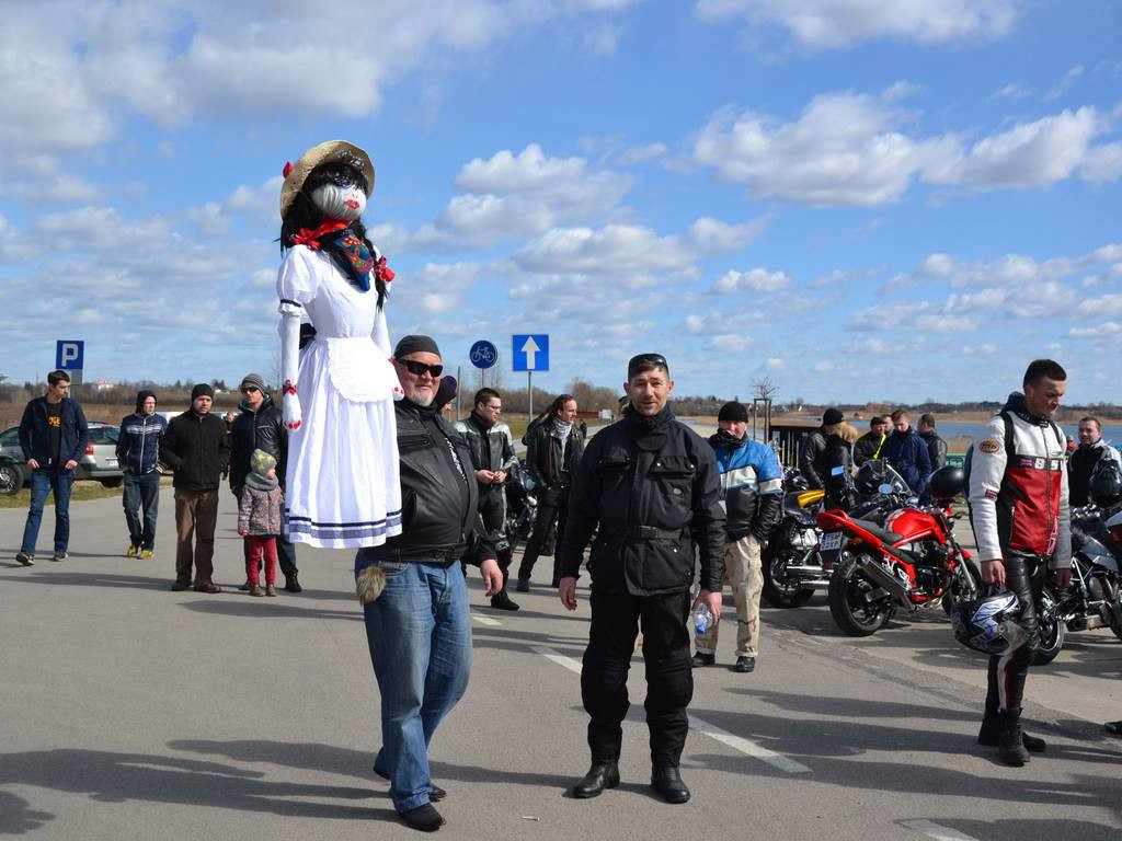 Motocyklowe powitanie wiosny nad Jeziorem Tarnobrzeskim [Zdjęcia]