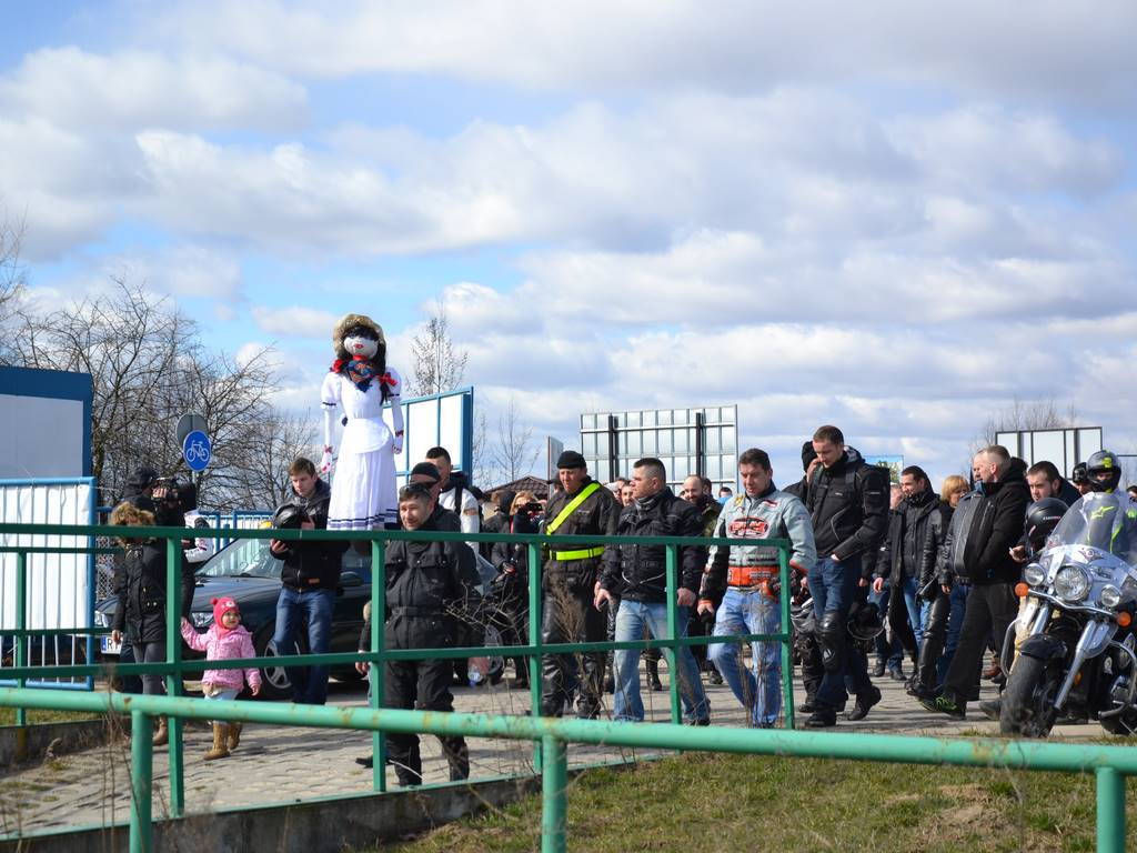 Motocyklowe powitanie wiosny nad Jeziorem Tarnobrzeskim [Zdjęcia]