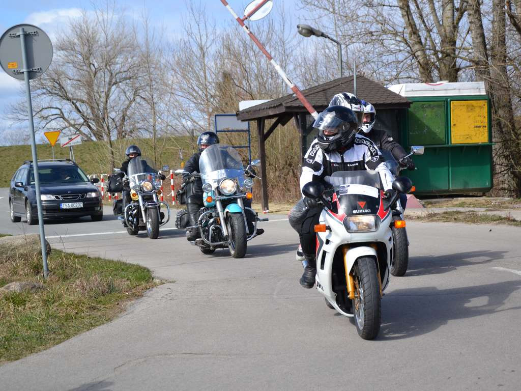 Motocyklowe powitanie wiosny nad Jeziorem Tarnobrzeskim [Zdjęcia]
