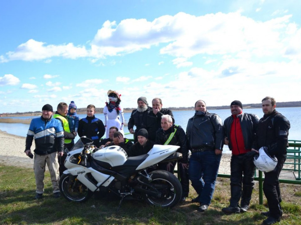 Motocyklowe powitanie wiosny nad Jeziorem Tarnobrzeskim [Zdjęcia]