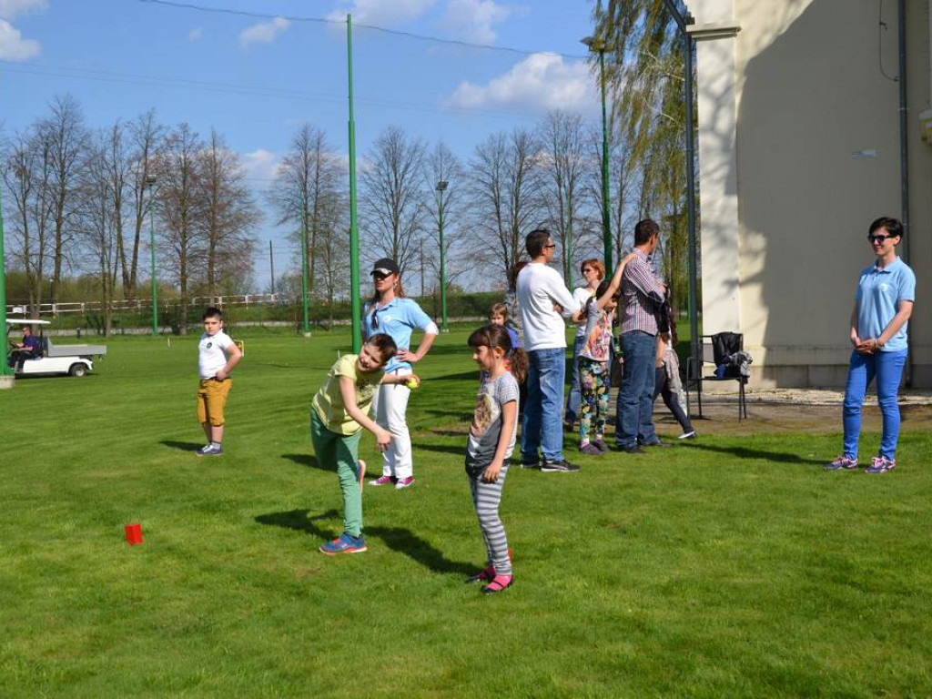 Sezon golfowy otwarty! Zamek w Baranowie zaprasza do gry! [Zdjęcia]