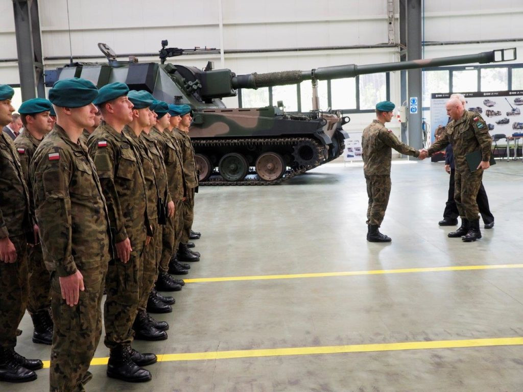 Premier Beata Szydło w Hucie Stalowa Wola [Zdjęcia]