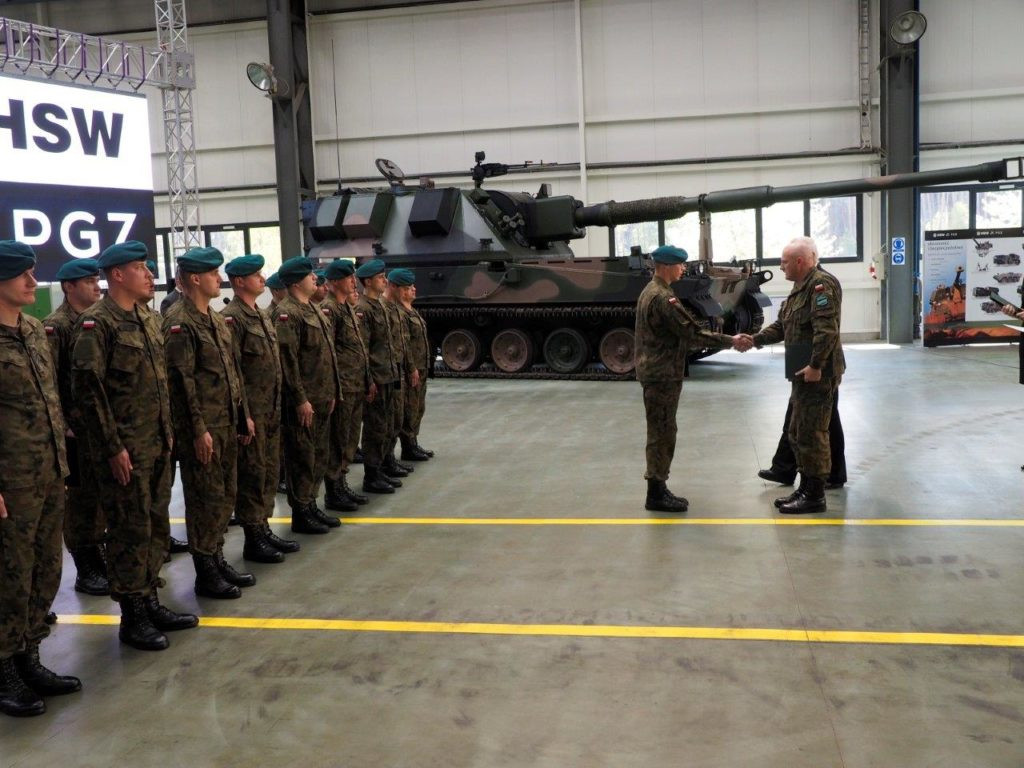Premier Beata Szydło w Hucie Stalowa Wola [Zdjęcia]