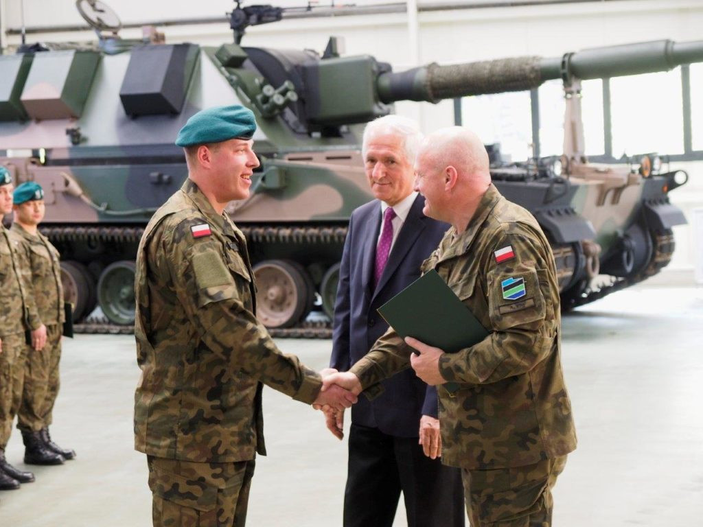 Premier Beata Szydło w Hucie Stalowa Wola [Zdjęcia]