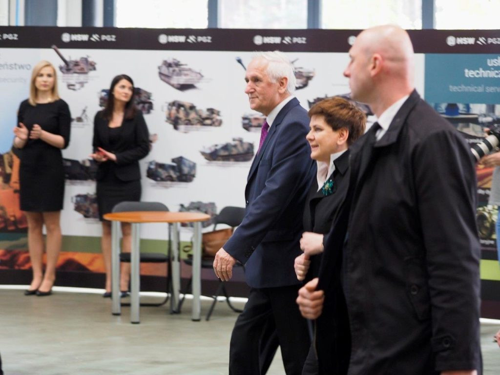 Premier Beata Szydło w Hucie Stalowa Wola [Zdjęcia]