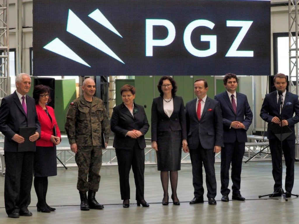 Premier Beata Szydło w Hucie Stalowa Wola [Zdjęcia]