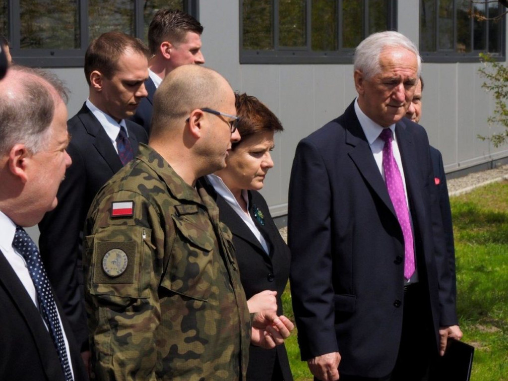 Premier Beata Szydło w Hucie Stalowa Wola [Zdjęcia]
