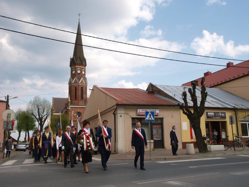 Zamiast ociężałych oficjałek [Zdjęcia]