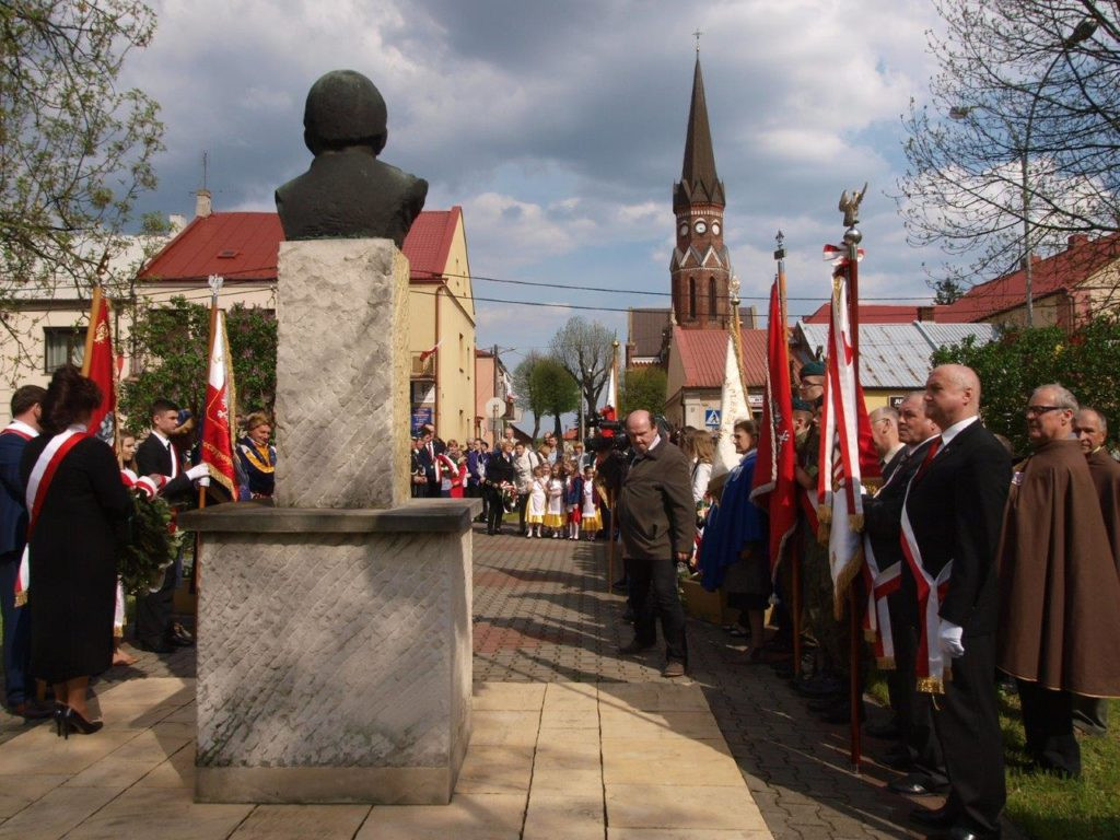 Zamiast ociężałych oficjałek [Zdjęcia]