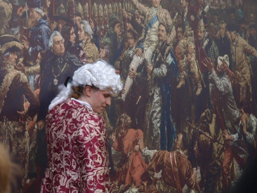 Zamiast ociężałych oficjałek [Zdjęcia]