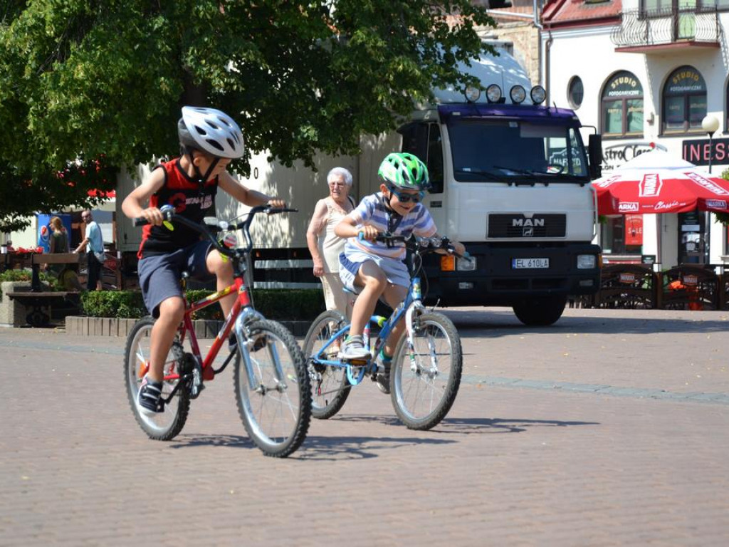 Kolarze przejechali przez Tarnobrzeg [Zdjęcia]